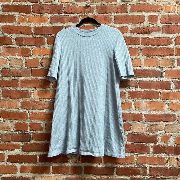 COPY - UNIQLO a line dress - Picture 1 of 4